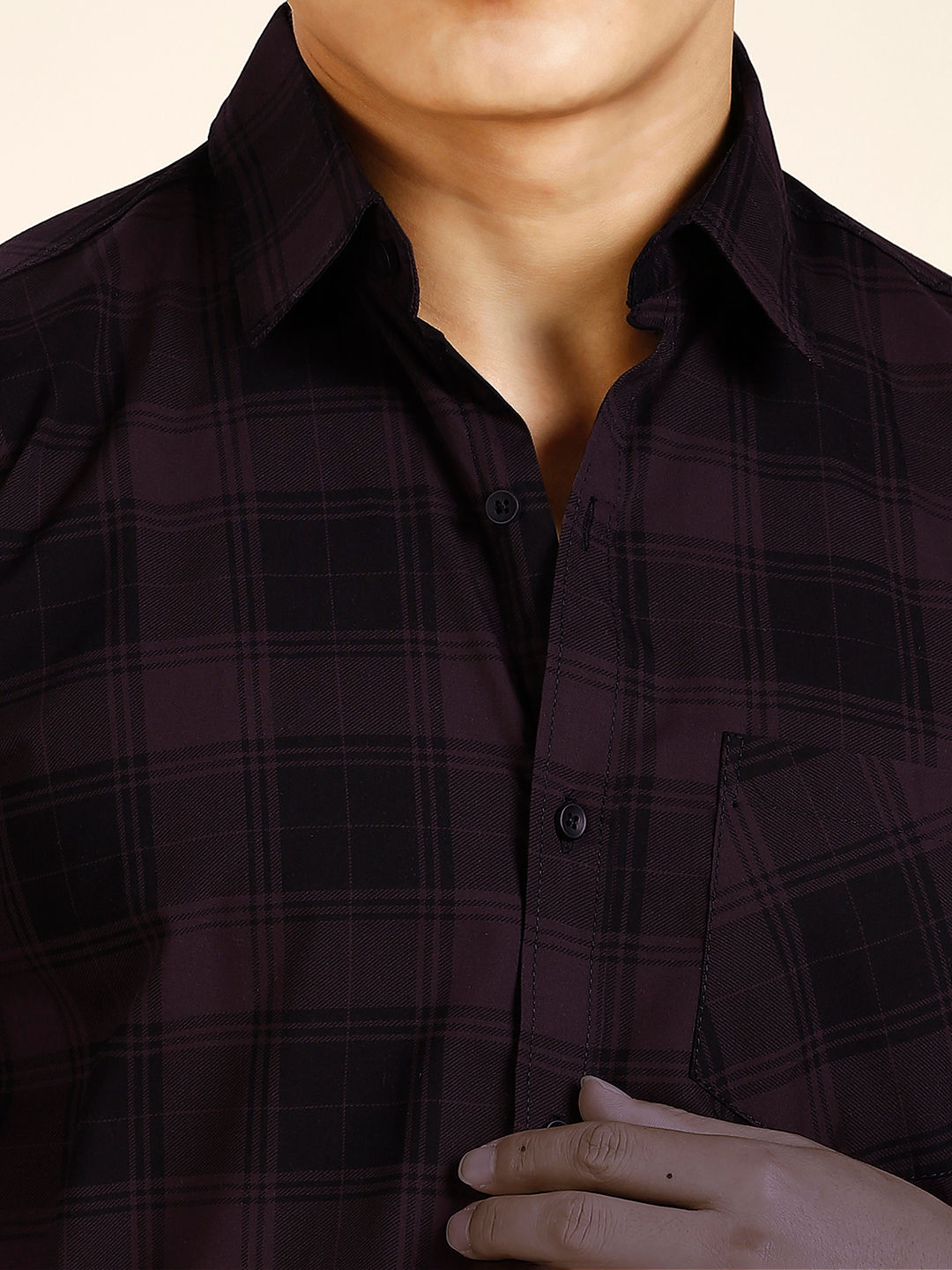 Sleek Checked Men's Shirt